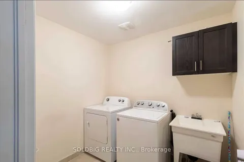 57 SPARKLE Drive, Thorold, ON L2V 0K2