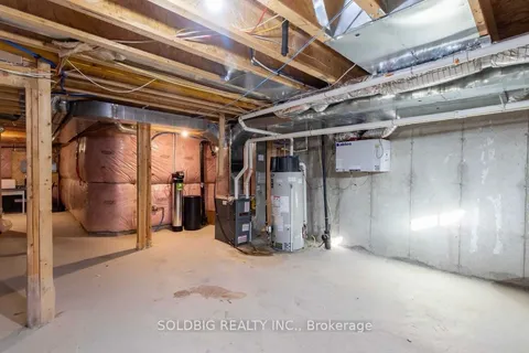 57 SPARKLE Drive, Thorold, ON L2V 0K2
