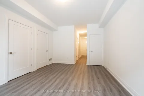 16 CLEAR VALLEY Lane, Hamilton, ON L0R 1W0