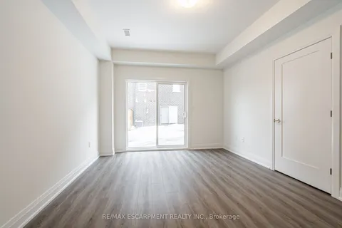 16 CLEAR VALLEY Lane, Hamilton, ON L0R 1W0