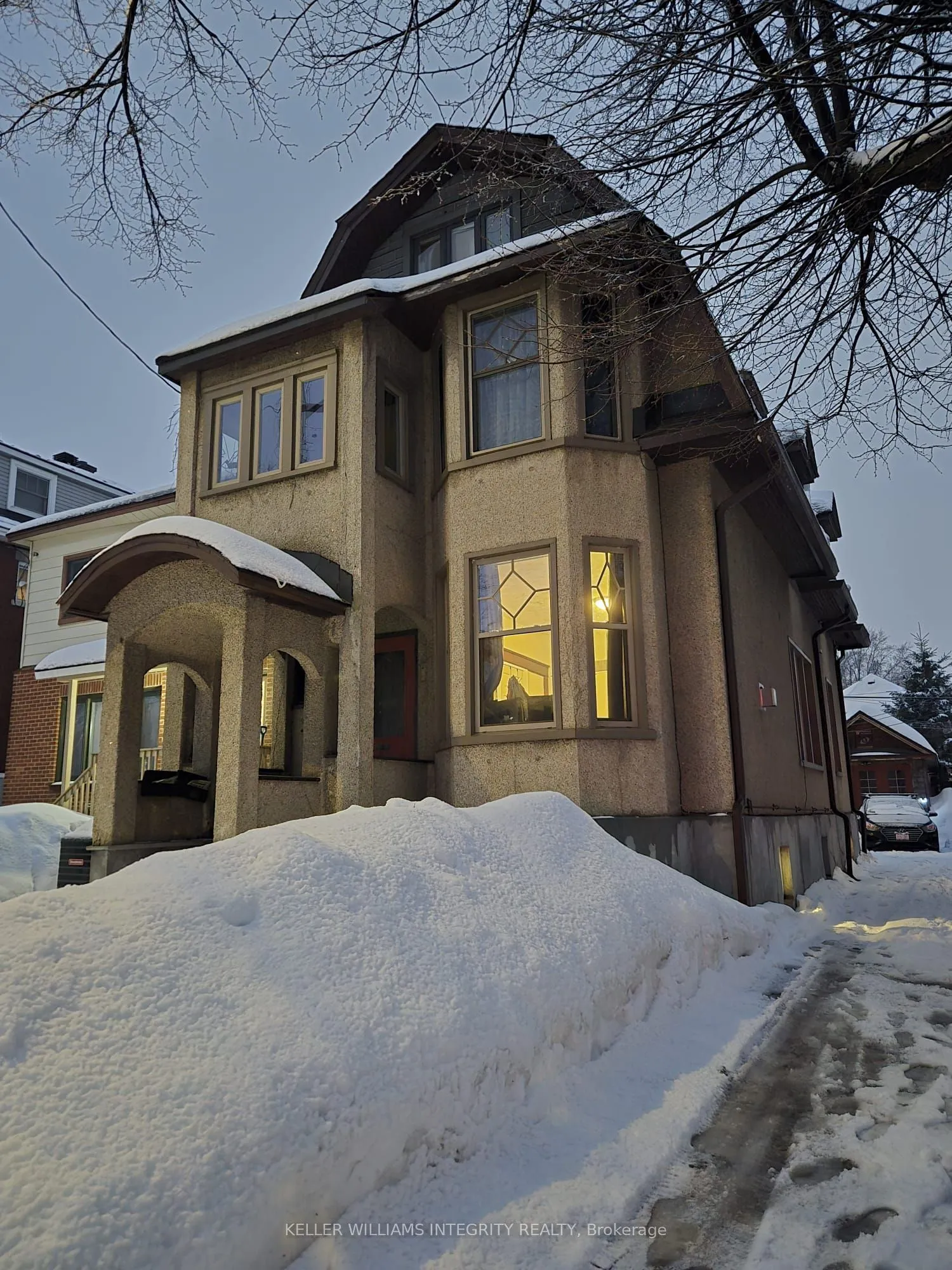 210 Blackburn Avenue, Lower Town - Sandy Hill, ON K1N 8A8