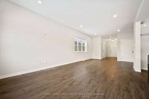 198 Middleton Avenue, ON N6L 0E9