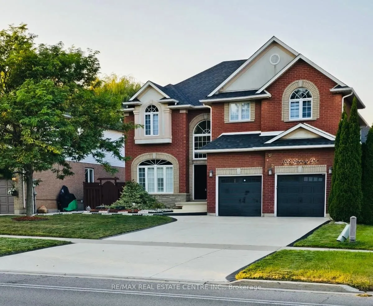 162 Stonehenge Drive, Hamilton, ON L9K 1M8