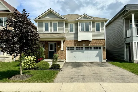 7650 Butternut Boulevard, Niagara Falls, ON L2H 0K8
