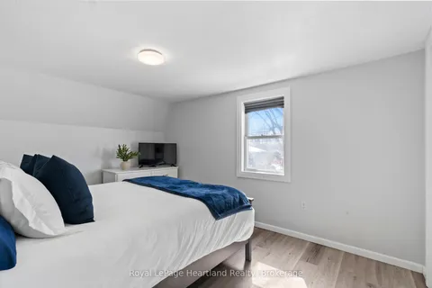 415 TEMPLE Street, Minto, ON N0G 2P0