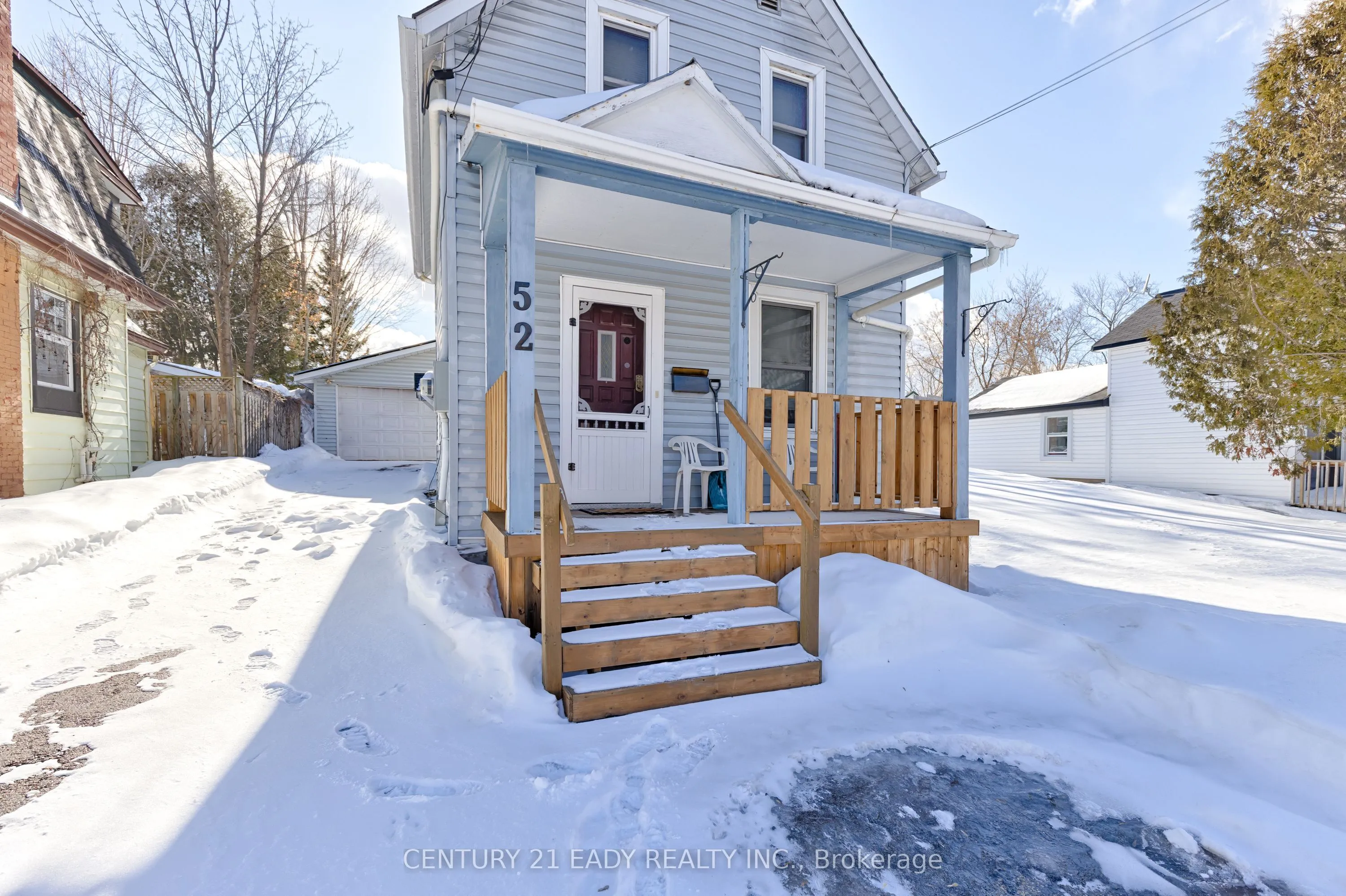 52 Queen Street, Renfrew, ON K7V 2A6