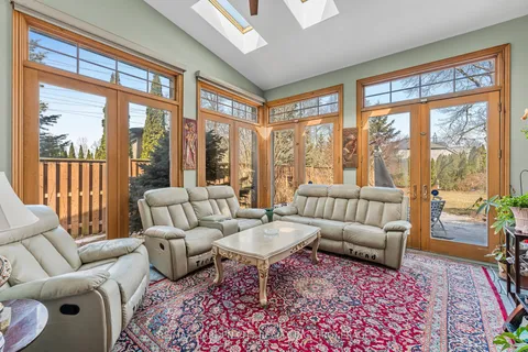 1031 Pelham Road, St. Catharines, ON L2R 6P7
