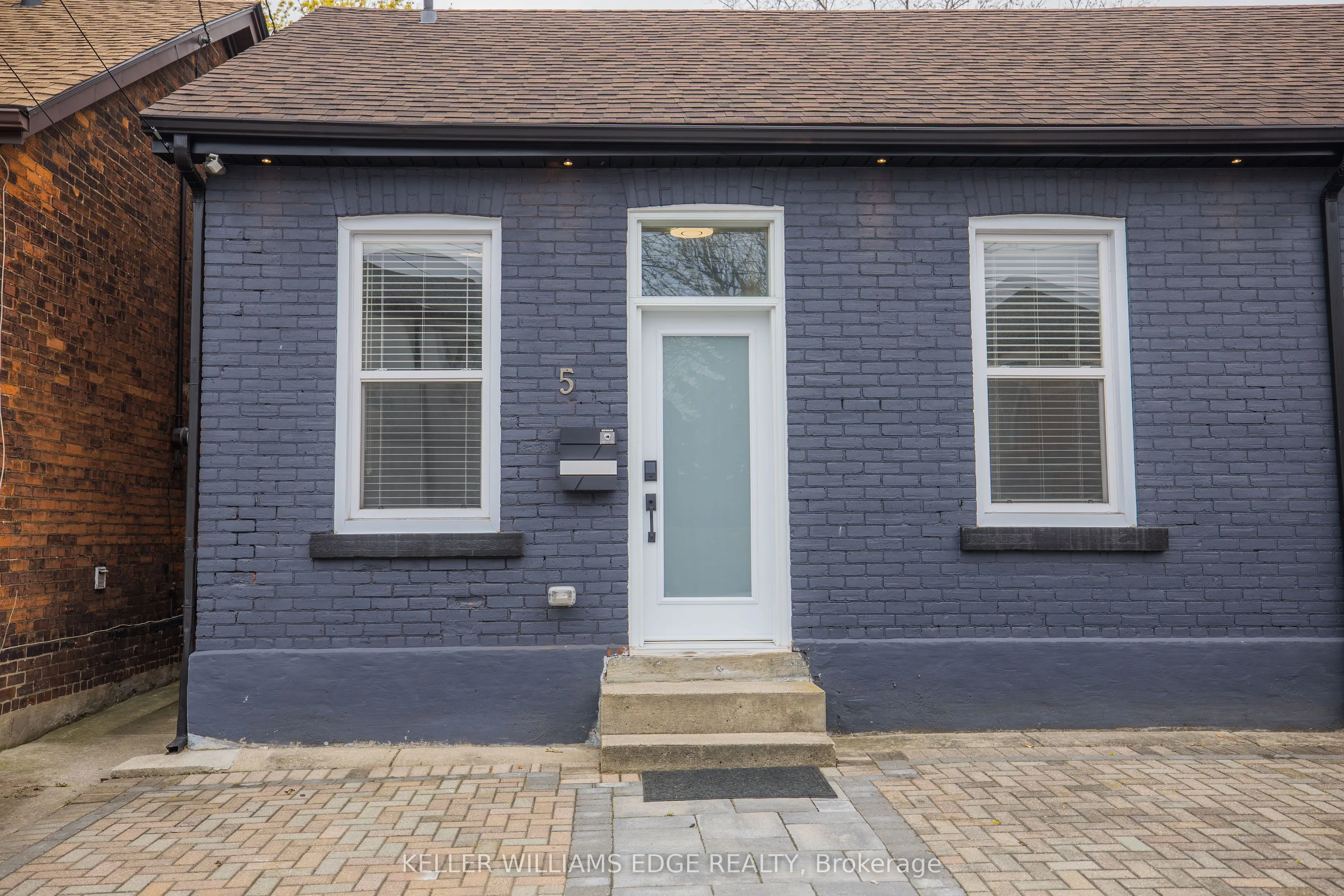 5 Florence Street, Hamilton, ON L8R 1W3