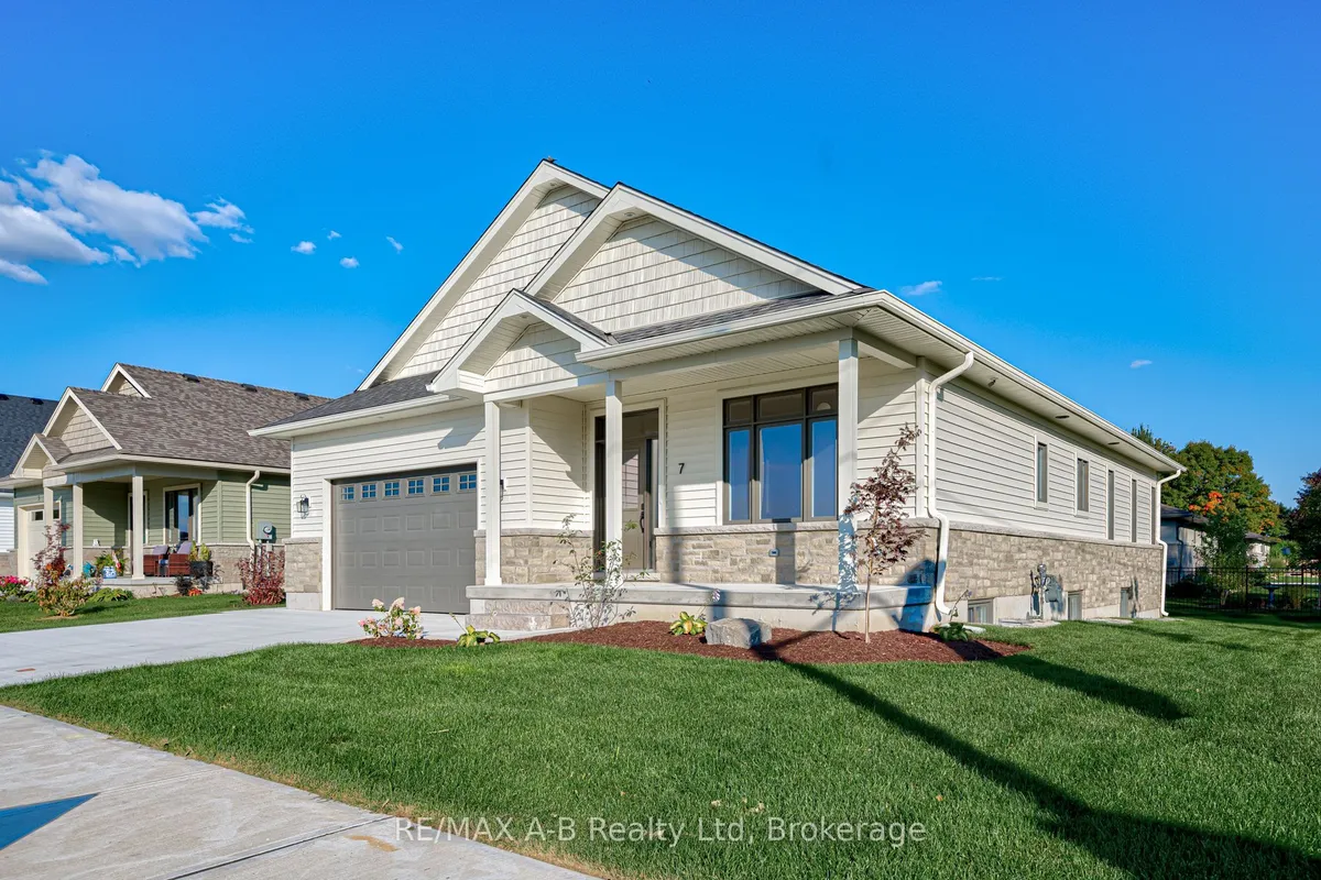 7 Nelson Street, West Perth, ON N0K 1N0