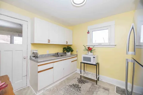 4367 Homewood Avenue, ON L2E 4X3