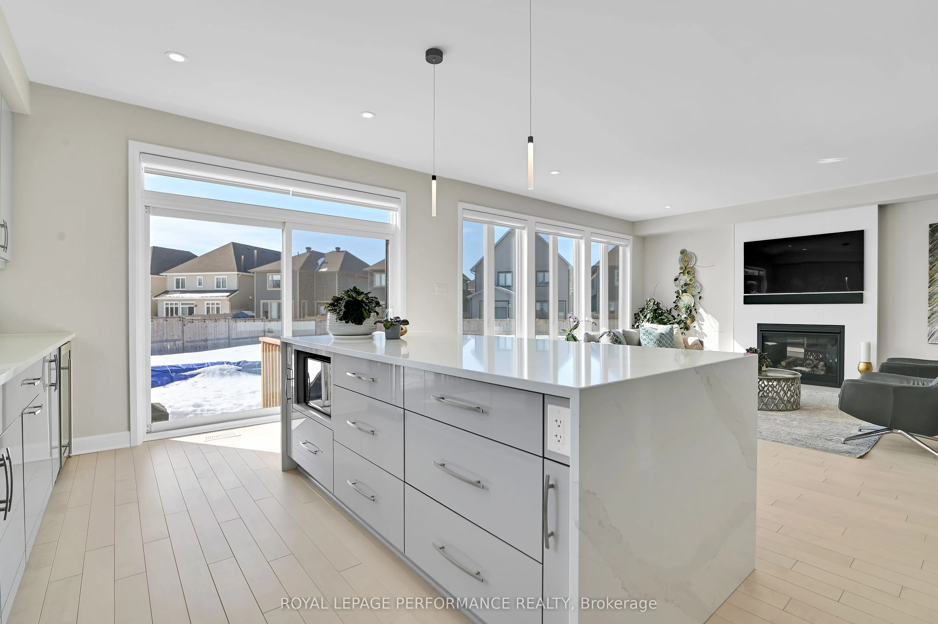 644 Moonflower Crescent, Blossom Park - Airport and Area, ON K1T 0X8