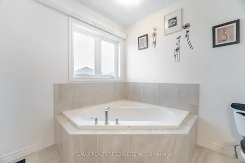 23 Mcgovern Lane, Brant, ON N3L 0K3