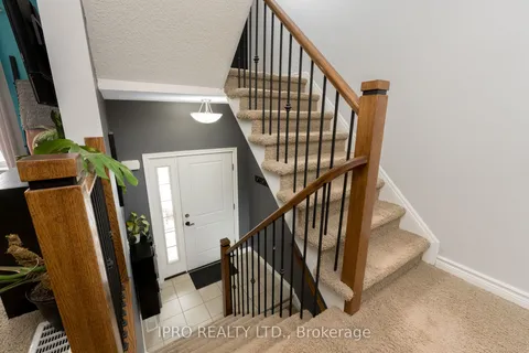 28 Taylor Drive, East Luther Grand Valley, ON L9W 6P4
