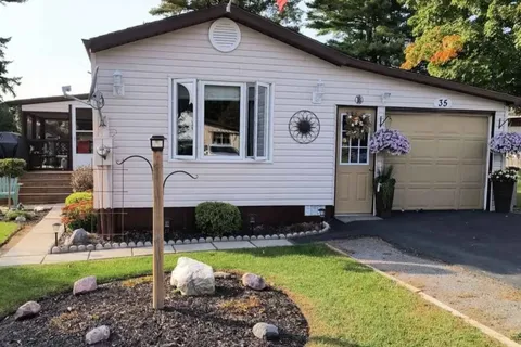 35 Evergreen Lane, McNab/Braeside, ON K0A 3L0