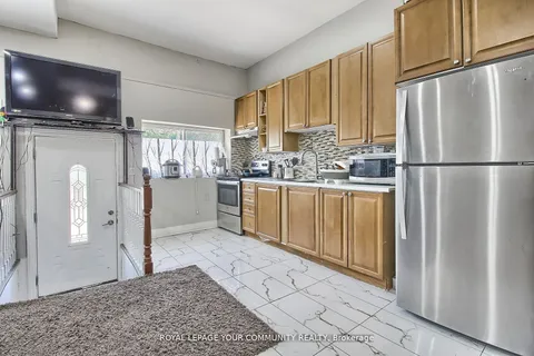 457 Kenilworth Avenue, Hamilton, ON L8H 4T5