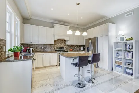 16 Brock Street, ON L0S 1J0
