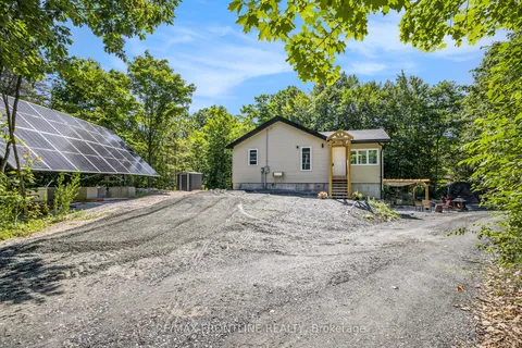 4031 Bolingbroke Road, Tay Valley, ON K0H 2B0