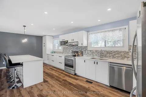 1427 Rosebella Avenue, ON K1T 1E5