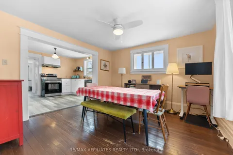 8 Stevens Street, Rideau Lakes, ON K0G 1P0