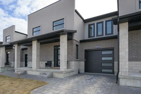 6949 Royal Magnolia Avenue, London, ON N6P 1H5