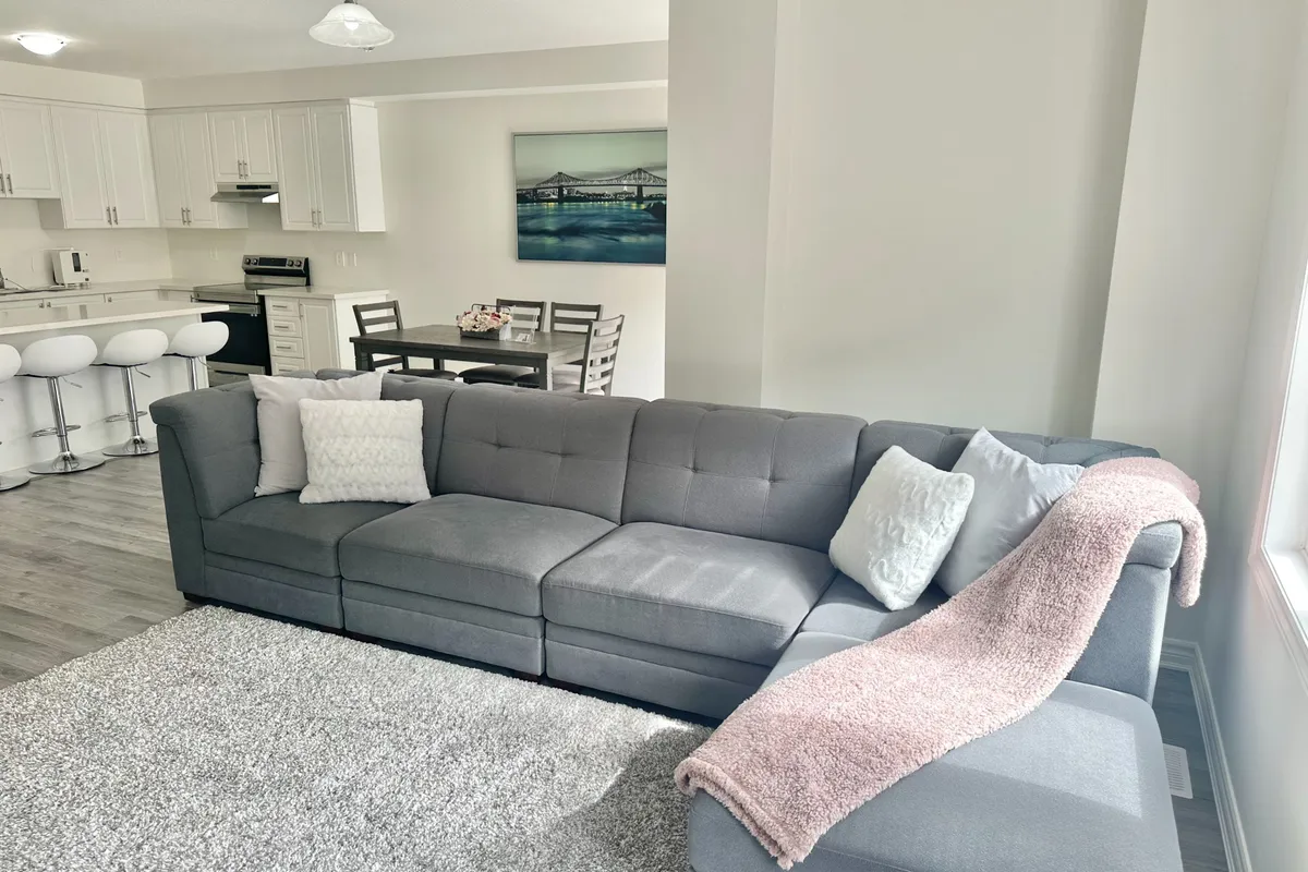 25 Harwood Street, Tillsonburg, ON N4G 0J7