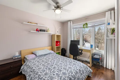 118 Napier Street, Kingston, ON K7L 0B5