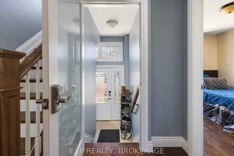 118 Napier Street, Kingston, ON K7L 0B5