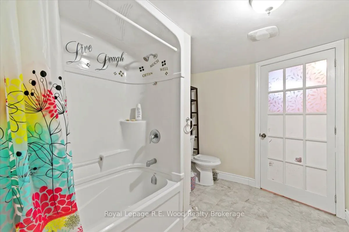 9 Dufferin Street, ON N0J 1P0