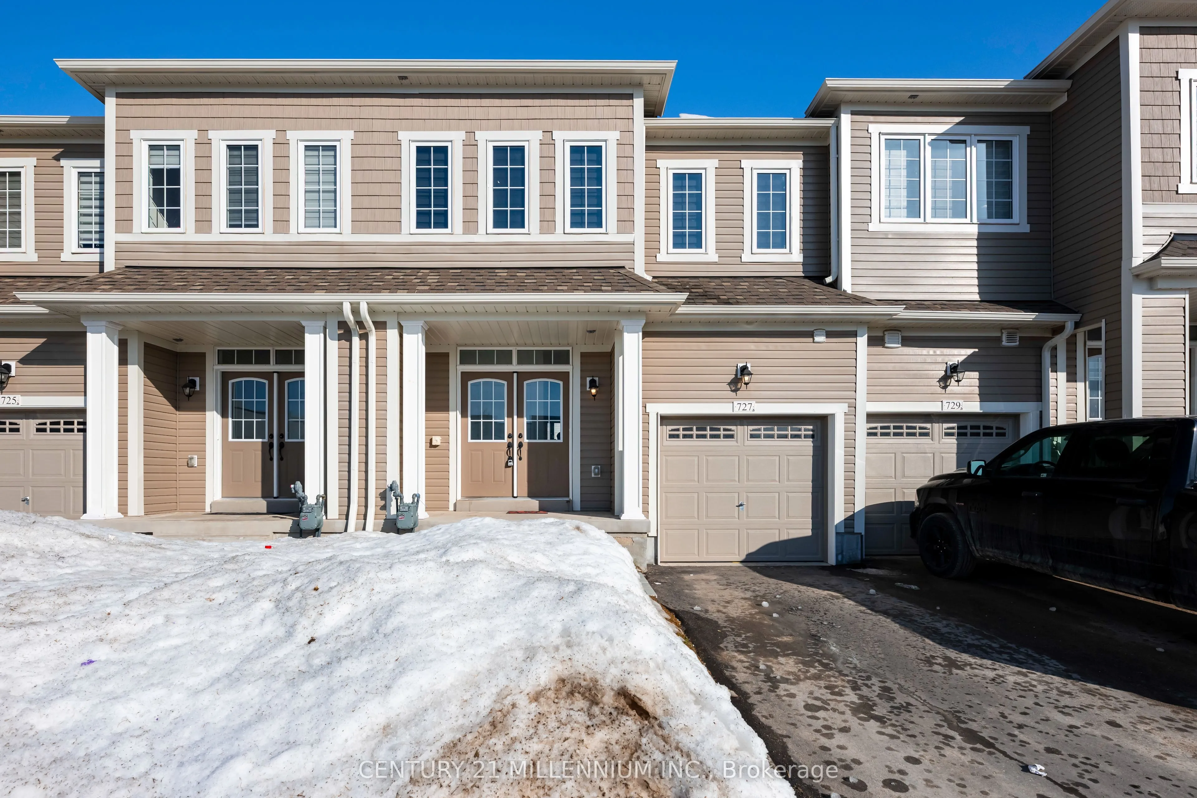 727 Potawatomi Crescent, ON L2A 4R5