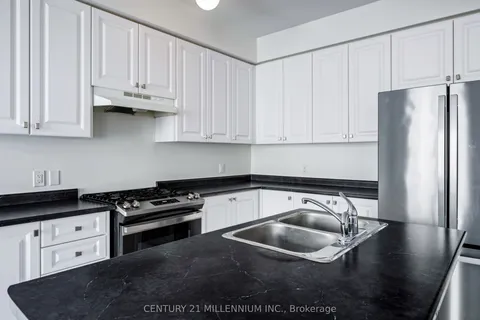 727 Potawatomi Crescent, ON L2A 4R5