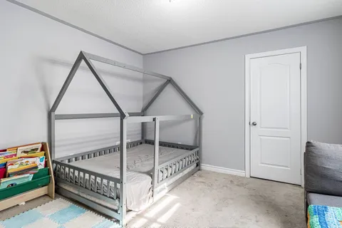 222 Irwin Street, ON L9V 2S1