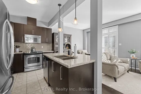 380 Lake Street, ON L2M 0E8