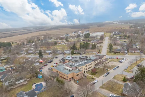 58 Moonlight Court, ON N0M 1L0