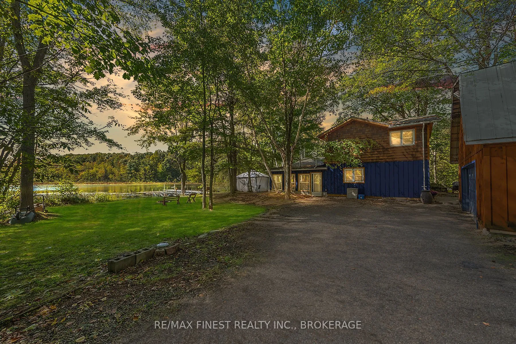 1198 NARROWS Lane, South Frontenac, ON K0H 2L0