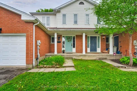 13 Devine Crescent, Thorold, ON L2V 5A6