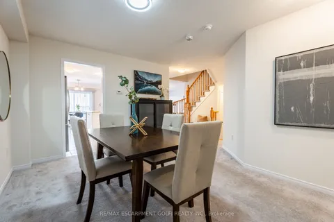 7687 Sycamore Drive, Niagara Falls, ON L2H 0N6