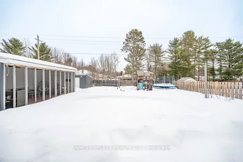1010 Beatty Crescent, Deep River, ON K0J 1P0