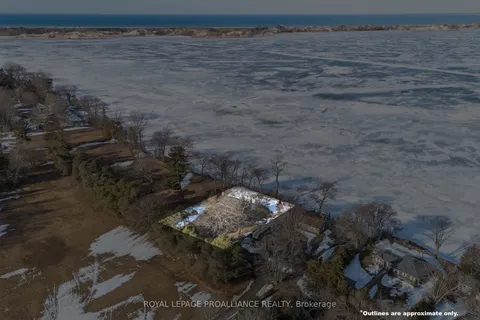 40 Mayne Lane, Prince Edward County, ON K0K 2T0