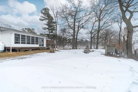 40 Mayne Lane, Prince Edward County, ON K0K 2T0