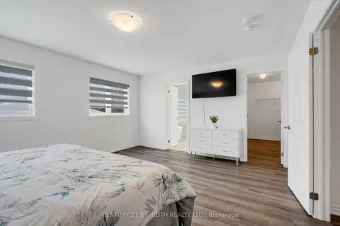 22 Dyer Crescent, ON P1L 0N4