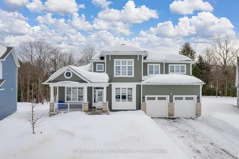 22 Dyer Crescent, ON P1L 0N4
