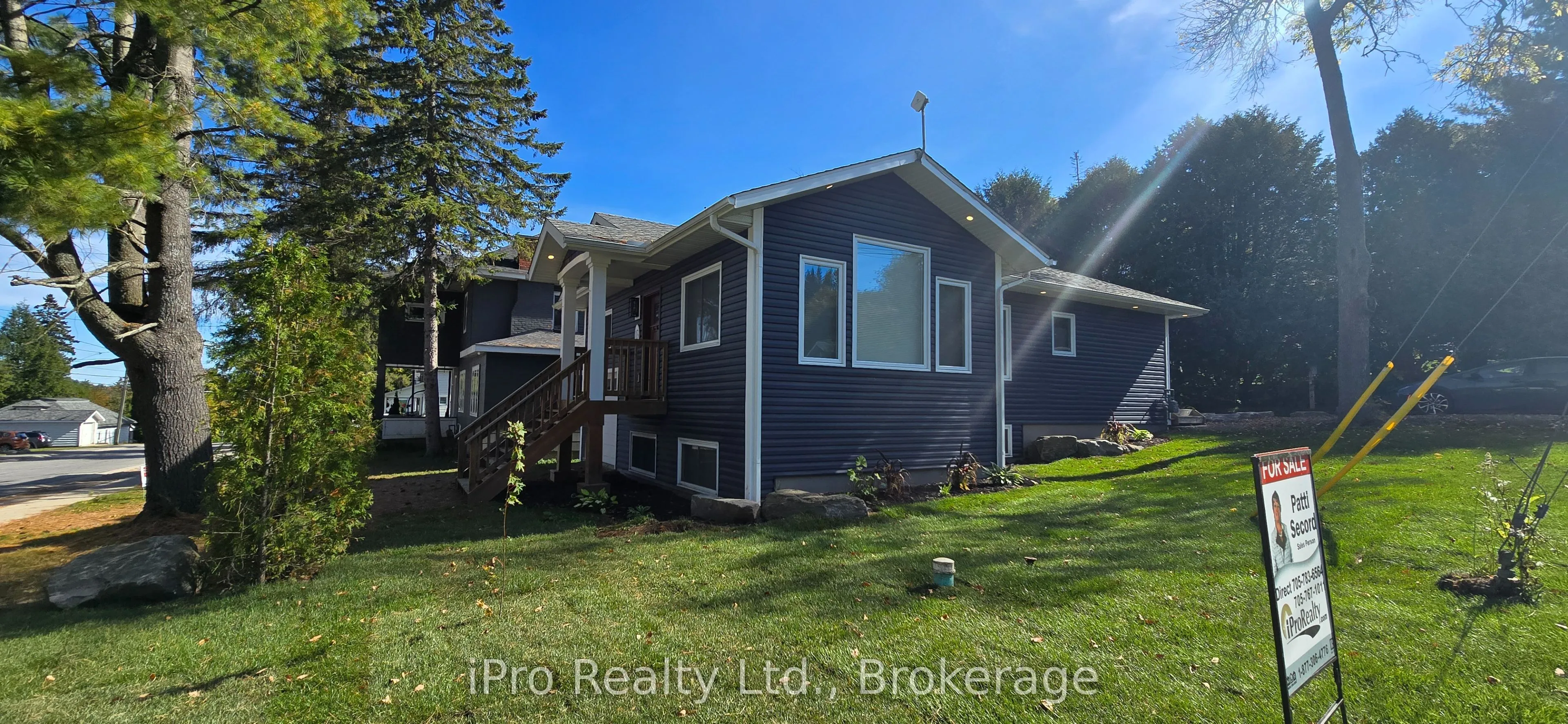 13 Florence Street, Huntsville, ON P1H 1T2