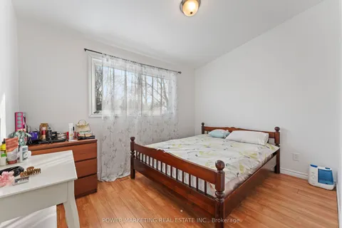 935 GOREN Avenue, Elmvale Acres and Area, ON K1S 1N4