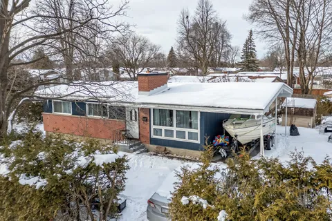 935 GOREN Avenue, Elmvale Acres and Area, ON K1S 1N4