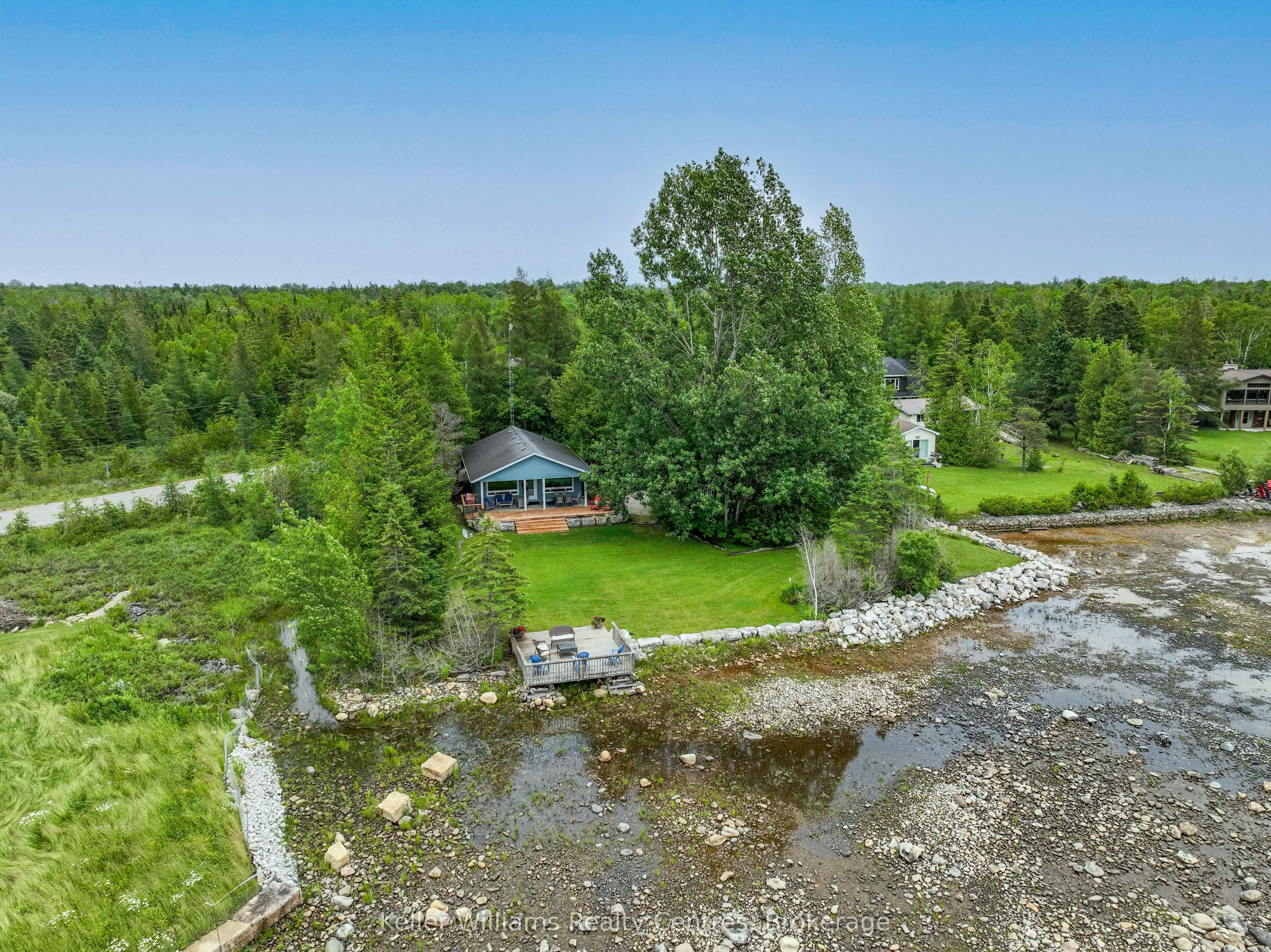 1208 SUNSET Drive, South Bruce Peninsula, ON N0H 2T0