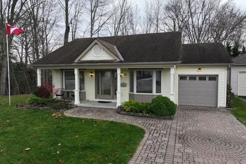 11 Mcdonald Court, Tillsonburg, ON N4G 5L8
