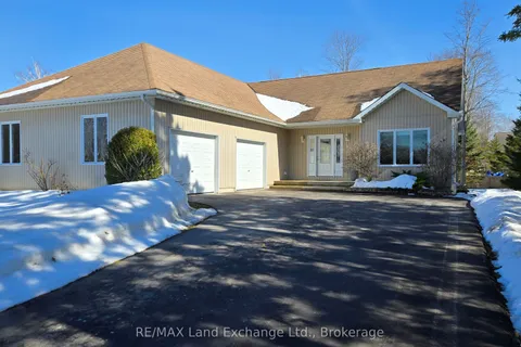 282 Huron Road, Huron-Kinloss, ON N2Z 2X3