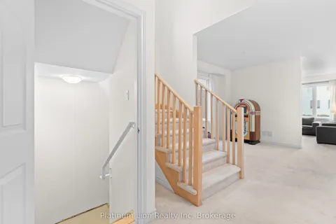 39 Spicer Street, ON N1M 0H9