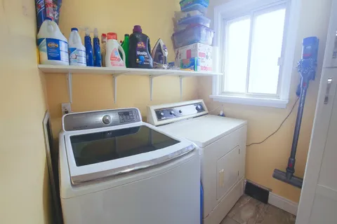 257 GRANTHAM Avenue, ON L2M 4Z6