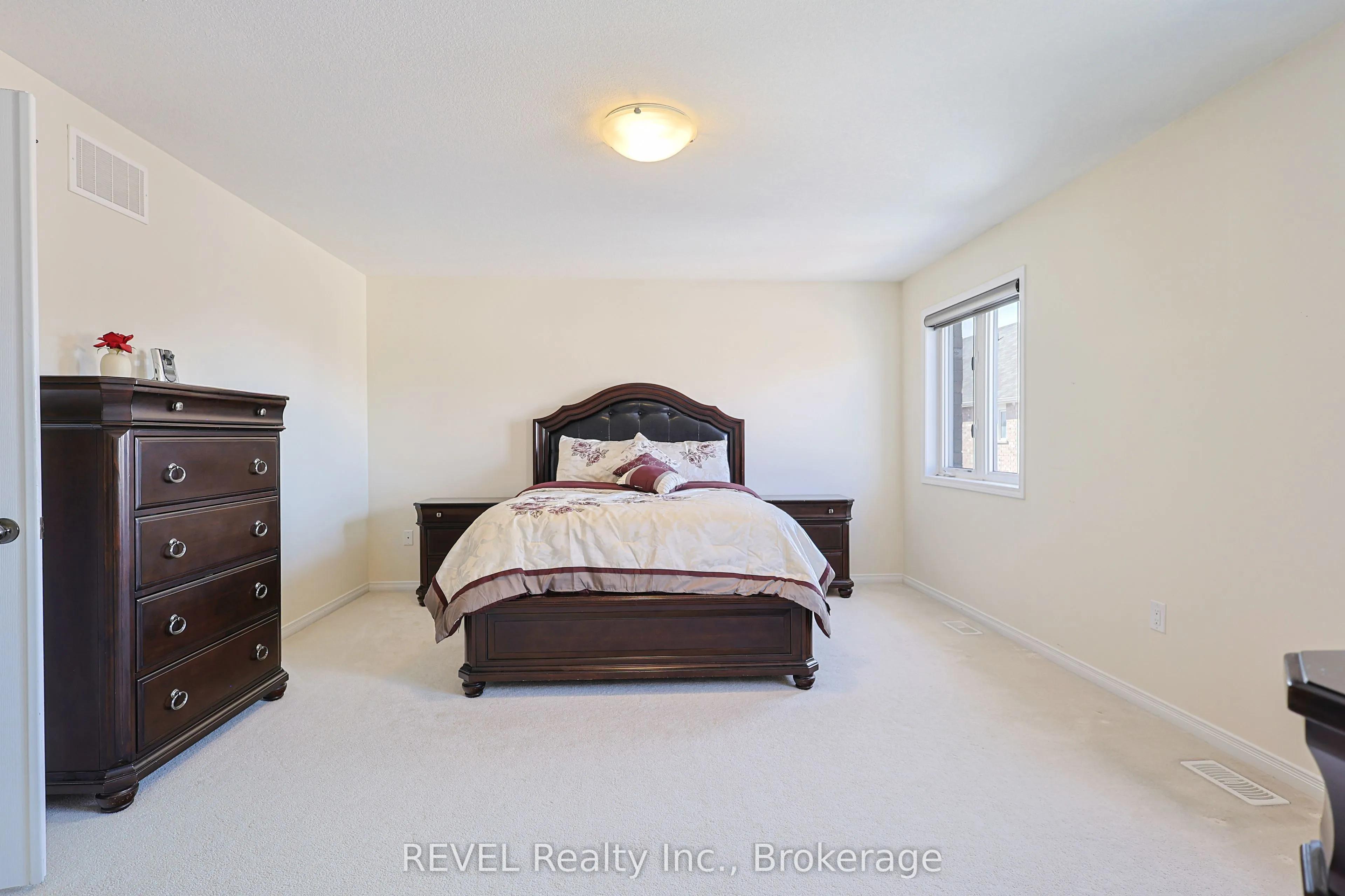 109 Gillespie Drive, Brantford, ON N3T 0K1